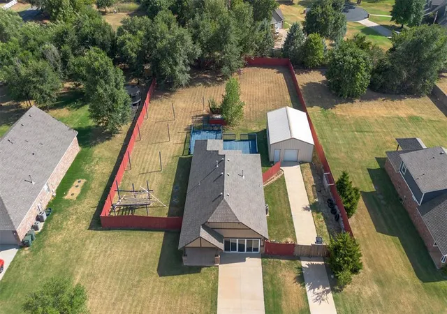 Photo 1 of Single family home for sale at 1430 Lakeview Dr, Edmond, OK 73034 | MLS# 1244074 | Listing updated on 2026-10-30