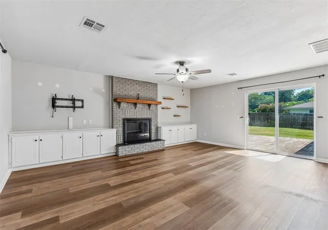 Photo 2 of Sale Pending at 409 W Douglas Dr, Oklahoma City, OK 73110 | MLS# 1244077 | Listing updated on 2026-09-07