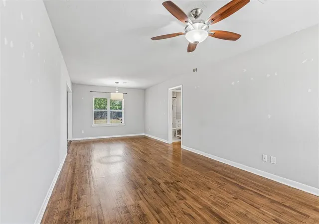 Photo 3 of Sale Pending at 409 W Douglas Dr, Oklahoma City, OK 73110 | MLS# 1244077 | Listing updated on 2026-09-07