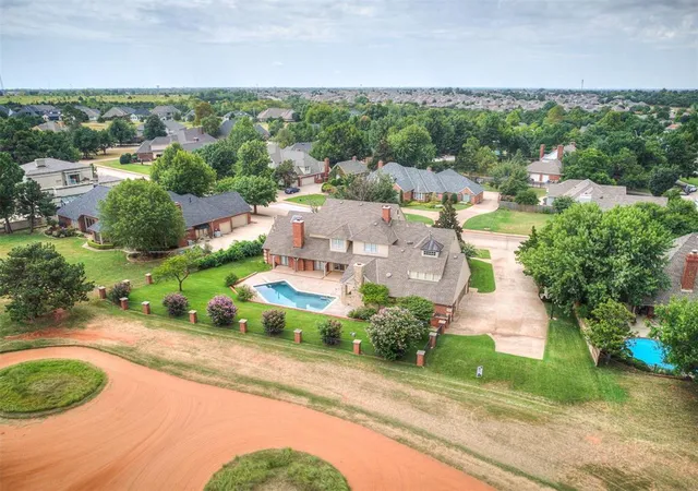 50th image of 5812 Country Club Dr, Edmond, OK 73025 | MLS# 1244081