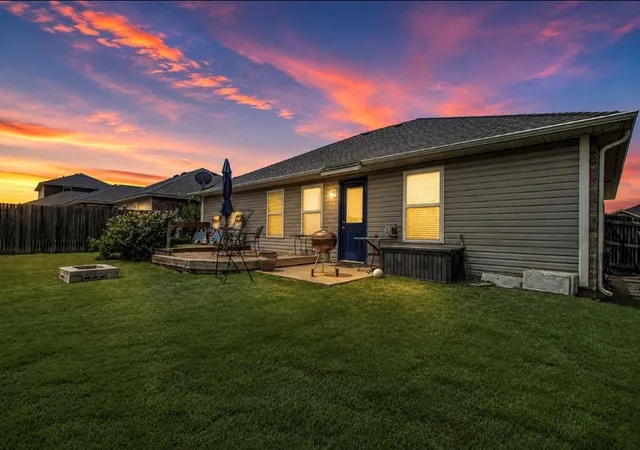 Photo 4 of Sale Pending at 2900 Sunberry Way, Yukon, OK 73099 | MLS# 1244083 | Listing updated on 2026-09-01