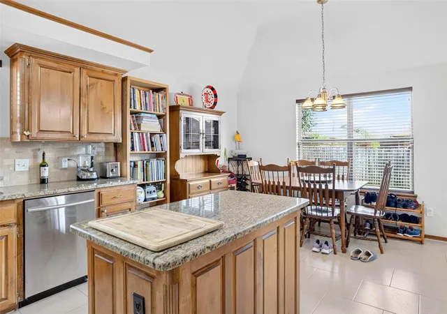 Photo 3 of Single family home for sale at 1717 Hemingway Dr, Edmond, OK 73013 | MLS# 1244087 | Listing updated on 2026-09-02