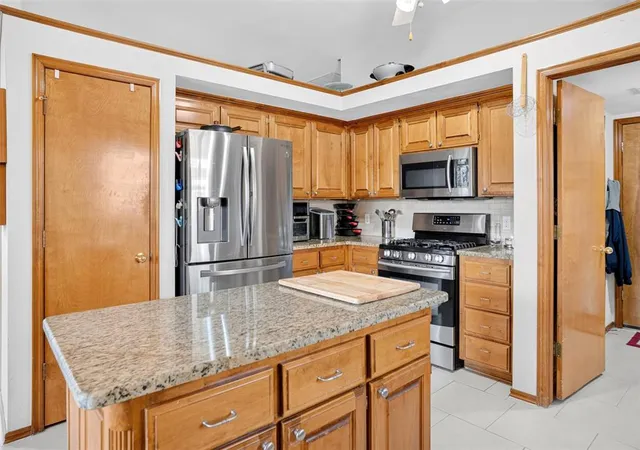 Photo 1 of Single family home for sale at 1717 Hemingway Dr, Edmond, OK 73013 | MLS# 1244087 | Listing updated on 2026-09-02