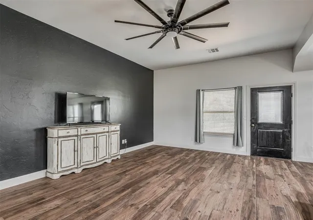 Photo 3 of Sale Pending at 5741 Timberland Xing, Guthrie, OK 73044 | MLS# 1244089 | Listing updated on 2026-09-01
