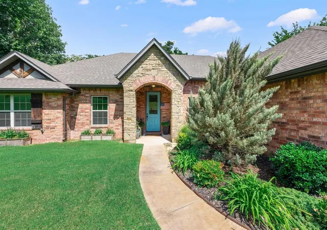 Photo 3 of Single family home for sale at 14220 Red Oak Dr, Edmond, OK 73034 | MLS# 1244096 | Listing updated on 2026-09-30