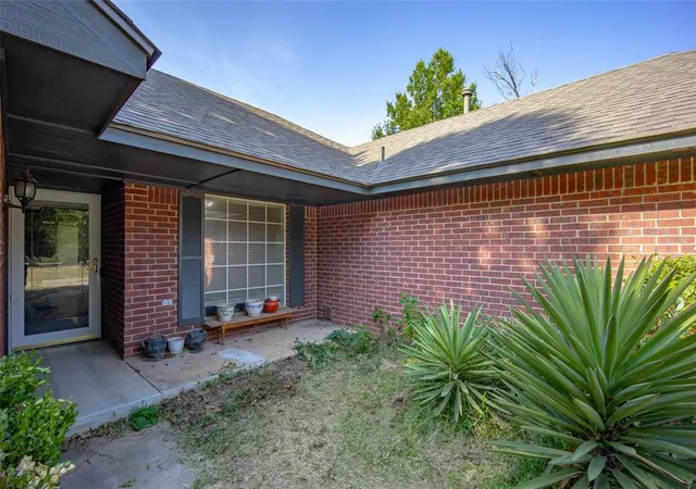 Photo 3 of Single family home for sale at 16178 Se 26th Street, Choctaw, OK 73020 | MLS# 1244105 | Listing updated on 2026-09-19