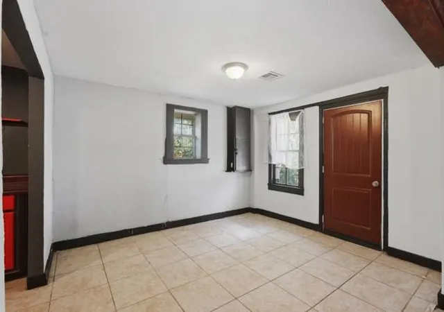 Photo 4 of Single family home for sale at 8100 NE 28th Street, Spencer, OK 73084 | MLS# 1244110 | Listing updated on 2026-08-12