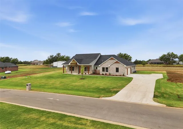 2nd image of 9027 Avington Wy, Guthrie, OK 73044 | MLS# 1244118