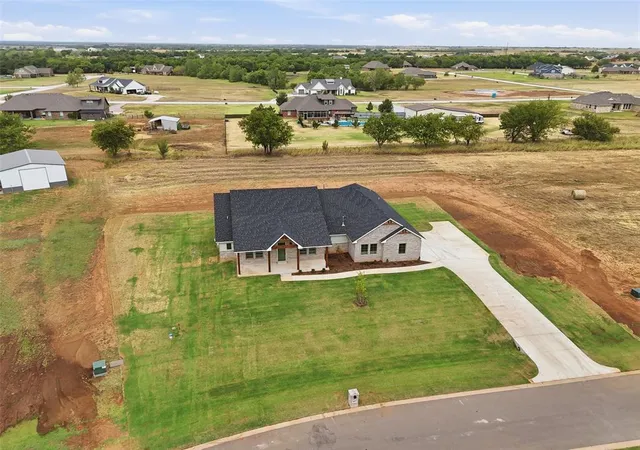 Photo 3 of Single family home for sale at 9027 Avington Way, Guthrie, OK 73044 | MLS# 1244118 | Listing updated on 2026-08-14