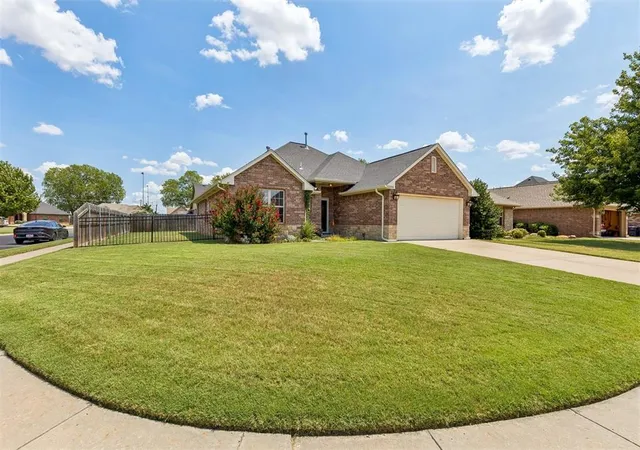 Photo 2 of Sale Pending at 12204 Heathfield Ln, Oklahoma City, OK 73173 | MLS# 1244122 | Listing updated on 2026-08-19