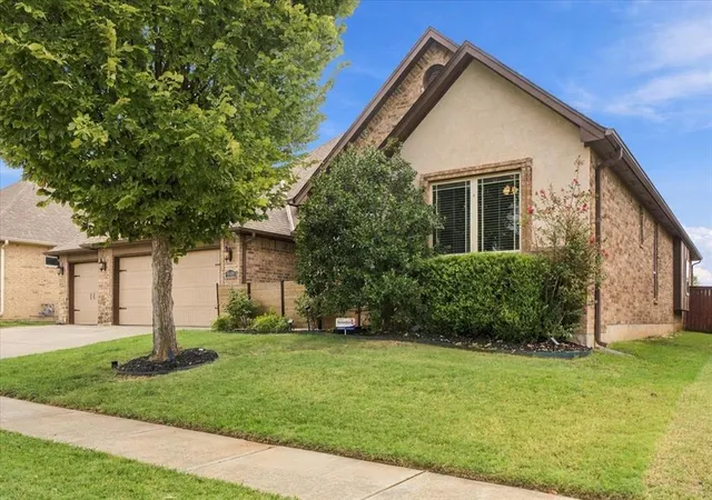 Photo 3 of Single family home for sale at 5908 Nw 157th Street, Edmond, OK 73013 | MLS# 1244123 | Listing updated on 2026-10-07