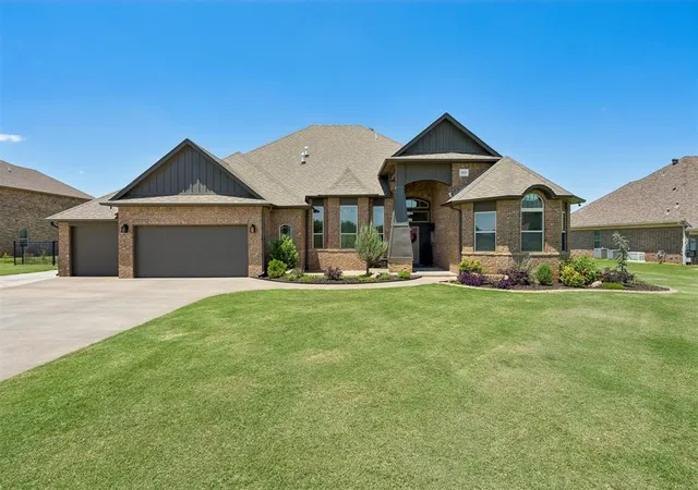 Photo 1 of Single family home for sale at 20915 Highlander Ridge Dr, Edmond, OK 73012 | MLS# 1244127 | Listing updated on 2026-08-26
