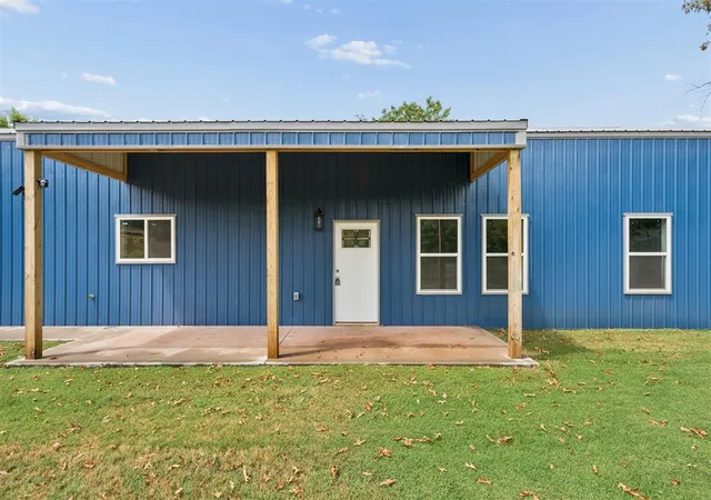 2nd image of 344495 E 860 Rd, Chandler, OK 74834 | MLS# 1244132