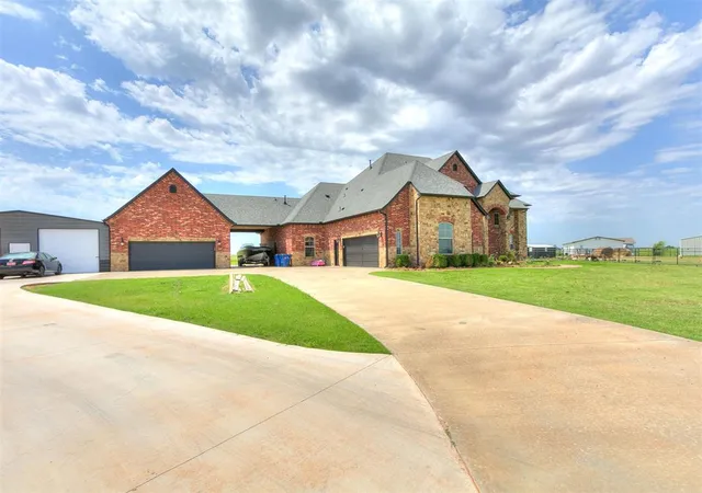 Photo 3 of Mansion for sale at 6580 Nw 234th Street, Edmond, OK 73025 | MLS# 1244135 | Listing updated on 2026-08-12