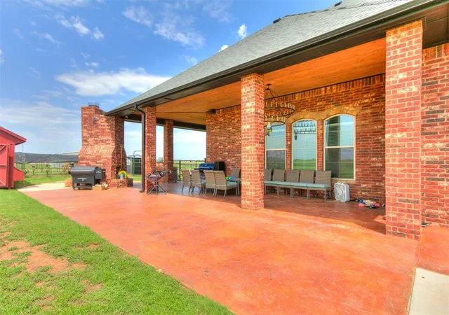 Photo 4 of Single family home for sale at 6580 NW 234th Street, Edmond, OK 73025 | MLS# 1244135 | Listing updated on 2026-08-12
