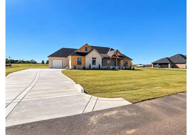 Photo 3 of Single family home for sale at 4365 Janie Way, Guthrie, OK 73044 | MLS# 1244138 | Listing updated on 2026-10-08