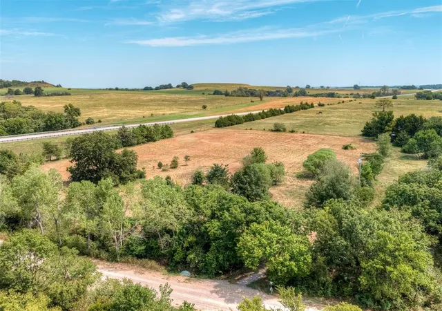 Photo 4 of Sale Pending at 1209 S Council Valley Rd, Yale, OK 74085 | MLS# 1244145 | Listing updated on 2026-09-05