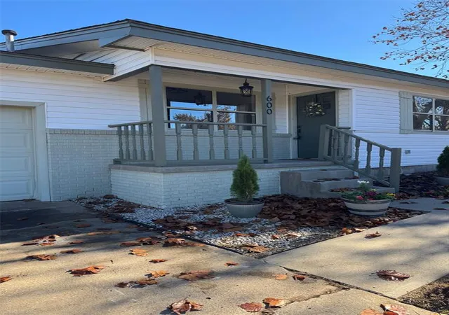 Photo 1 of Single family home for sale at 600 S Paul St, Pauls Valley, OK 73075 | MLS# 1244154 | Listing updated on 2026-10-09