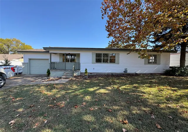 4th image of 600 S Paul St, Pauls Valley, OK 73075 | MLS# 1244154