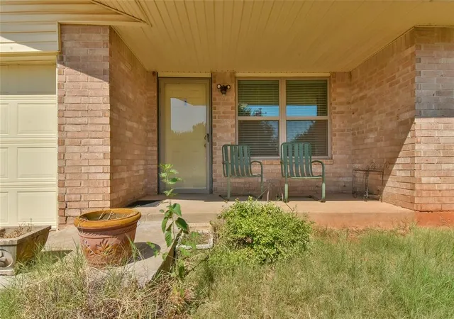 Photo 3 of Sale Pending at 4617 Royal Oak Dr, Oklahoma City, OK 73135 | MLS# 1244172 | Listing updated on 2026-09-02