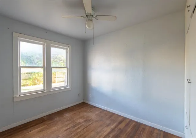 Photo 4 of Sale Pending at 11 S Walnut St, Edmond, OK 73003 | MLS# 1244176 | Listing updated on 2026-08-21