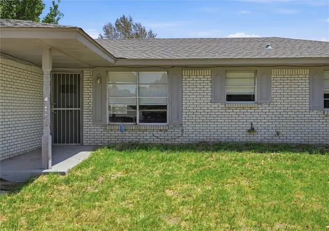 Photo 3 of Single family home for sale at 4808 Sunset Ter, Spencer, OK 73084 | MLS# 1244177 | Listing updated on 2026-08-16