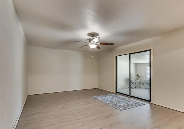 Photo 4 of Sale Pending at 111 Oakside Dr, Moore, OK 73160 | MLS# 1244188 | Listing updated on 2026-09-25