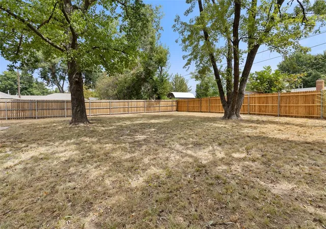 28th image of 1605 Cinderella Ave, Norman, OK 73072 | MLS# 1244189