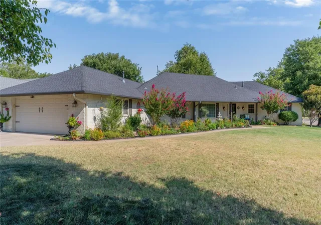 Photo 3 of Single family home for sale at 10001 Harvest Hills Rd, Oklahoma City, OK 73162 | MLS# 1244190 | Listing updated on 2026-09-02