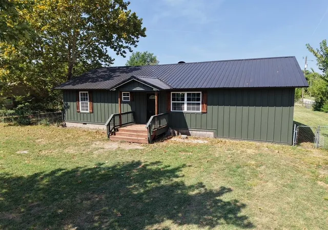 Photo 1 of Single family home for sale at 817 N 4th Street, Okemah, OK 74859 | MLS# 1244195 | Listing updated on 2026-08-14