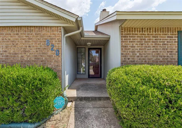 Listing Photo 4 - Condo for sale in building located at 820 NW 137th St, Edmond, OK 73013