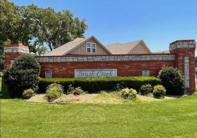 4th image of 20707 Brush Creek Blvd, Harrah, OK 73045 | MLS# 1244219