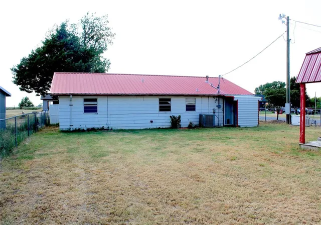 Photo 2 of Sale Pending at 131 Wood St, Fort Cobb, OK 73038 | MLS# 1244220 | Listing updated on 2026-09-19