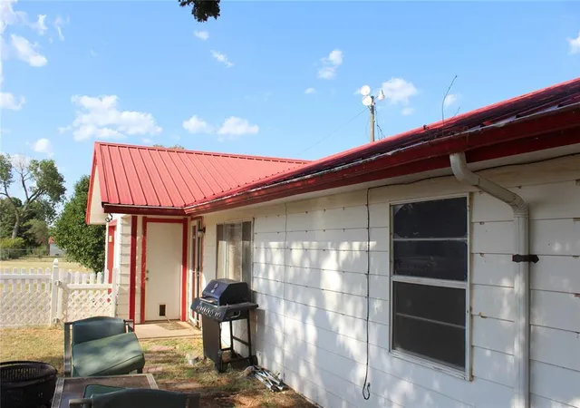 4th image of 131 Wood St, Fort Cobb, OK 73038 | MLS# 1244220