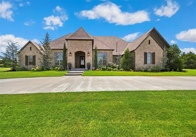 1st image of 1116 Abberly Cir, Arcadia, OK 73007 | MLS# 1244223