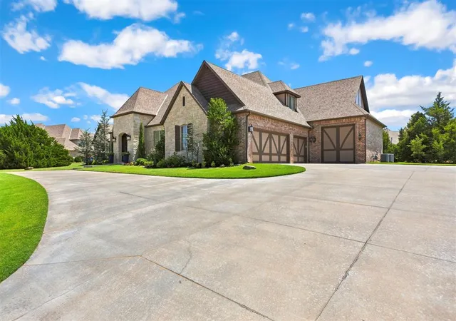 2nd image of 1116 Abberly Cir, Arcadia, OK 73007 | MLS# 1244223