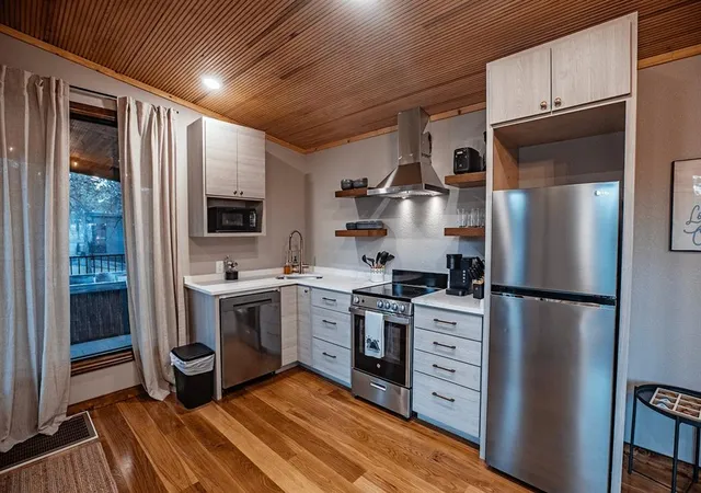 Photo 3 of Single family home for sale at 868 Lukfata Frk Trl, Broken Bow, OK 74728 | MLS# 1244225 | Listing updated on 2026-08-14