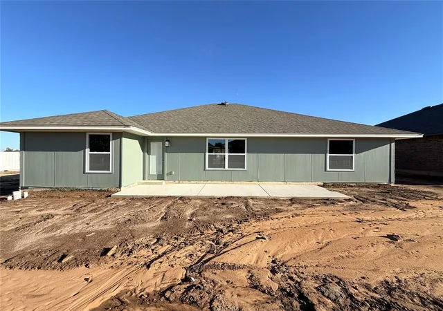 Photo 3 of Single family home for sale at 20713 Brush Crk Blvd, Harrah, OK 73045 | MLS# 1244226 | Listing updated on 2026-10-19