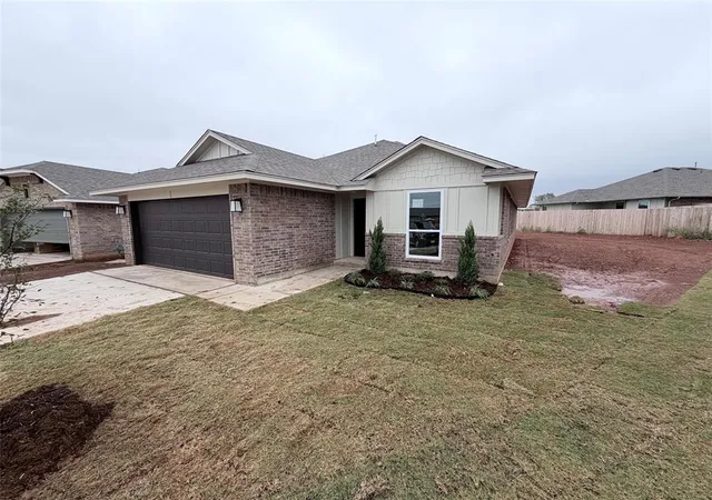 Photo 2 of Single family home for sale at 2900 Nw 196th Place, Edmond, OK 73012 | MLS# 1244230 | Listing updated on 2026-10-09