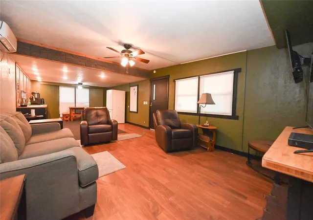 3rd image of 477 County Road 1398, Chickasha, OK 73018 | MLS# 1244247