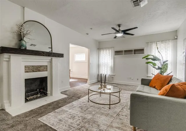 Photo 4 of Single family home for sale at 812 NW 21st Street, Oklahoma City, OK 73106 | MLS# 1244248 | Listing updated on 2026-09-17