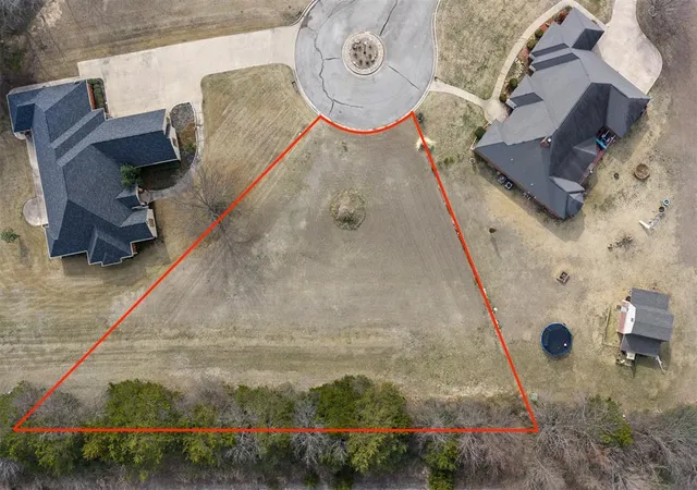 2nd image of 2205 Torrey Pnes, Ardmore, OK 73401 | MLS# 1244254