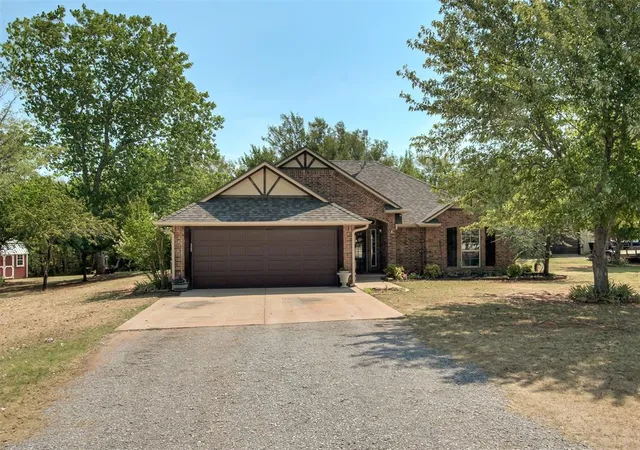 Photo 1 of Single family home for sale at 923 County St 2935, Tuttle, OK 73089 | MLS# 1244258 | Listing updated on 2026-10-17