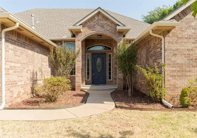 Photo 3 of Single family home for sale at 6701 Nw 121st Street, Oklahoma City, OK 73162 | MLS# 1244267 | Listing updated on 2026-09-02