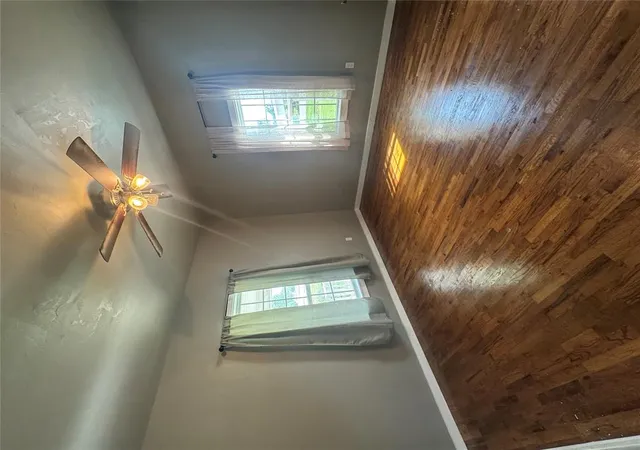 Photo 5 of Single family home for sale at 611 SW 6th Street, Lindsay, OK 73052 | MLS# 1244276 | Listing updated on 2026-08-17