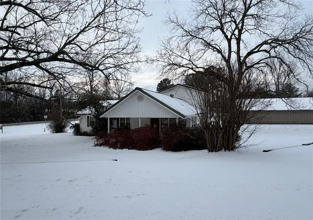 2nd image of 1664 N Us Hwy 259 Hwy, Broken Bow, OK 74728 | MLS# 1244290