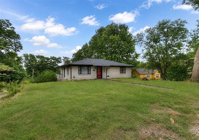 2nd image of 412 N 3rd Ave, Purcell, OK 73080 | MLS# 1244302