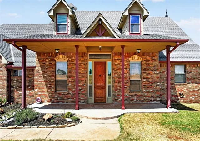 4th image of 30454 Wolf Creek Ln, Cashion, OK 73016 | MLS# 1244326