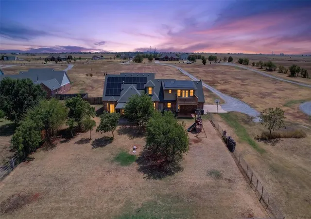 50th image of 30454 Wolf Creek Ln, Cashion, OK 73016 | MLS# 1244326
