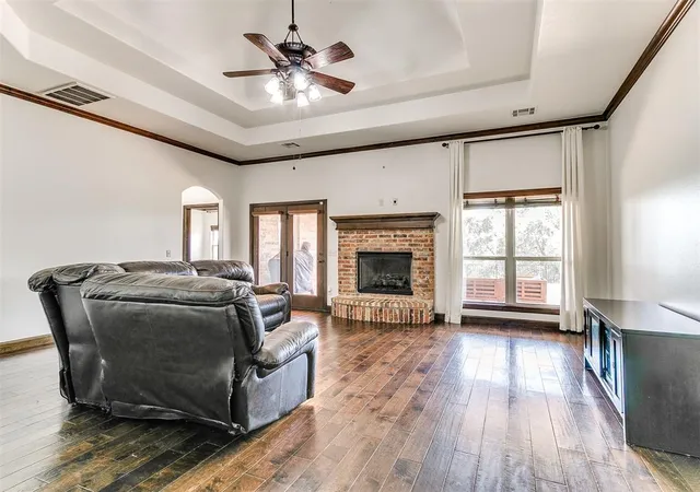 Photo 3 of Single family home for sale at 18305 Haslemere Ln, Edmond, OK 73012 | MLS# 1244340 | Listing updated on 2026-09-19